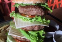 Burger Godzila Dino Steak via Detikfood